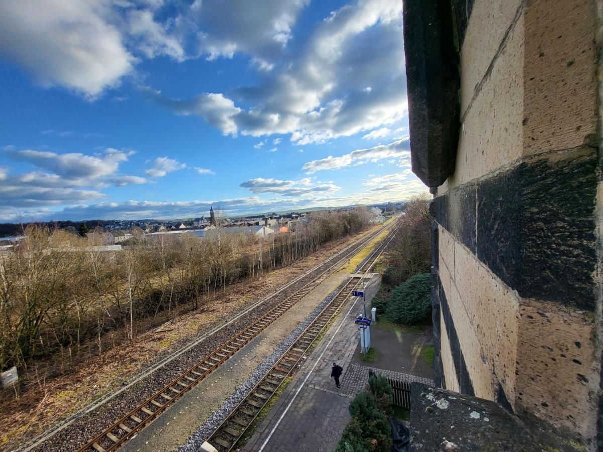 Wohnen Wie Im Schloss - Alter Bahnhof Von Kruft エクステリア 写真